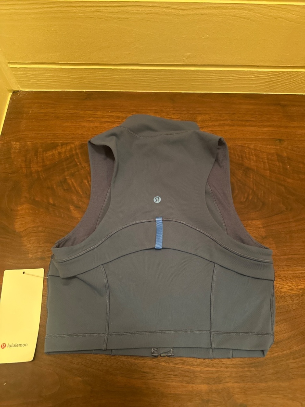 Lululemon cropped tank - Picture 3 of 3